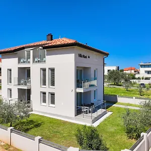 Navi , Bibinje Croatia
